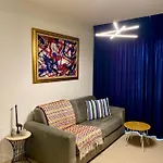 Fat Cow 101 Apartment