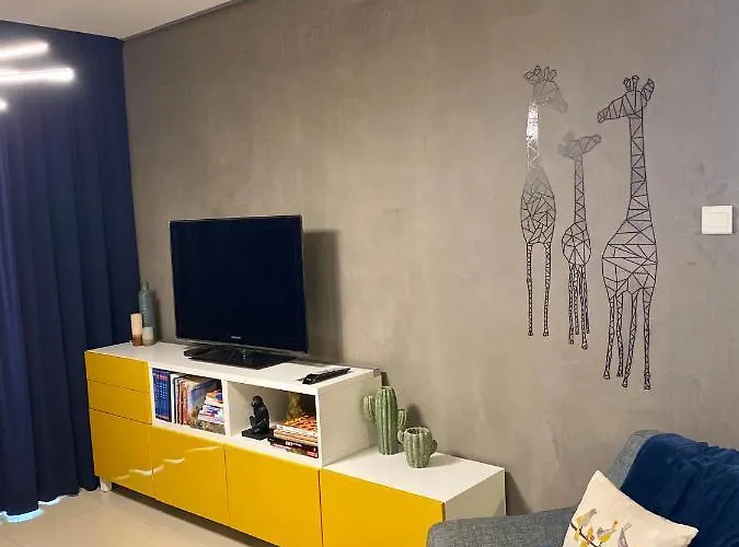 Fat Cow 101 * Lárnaca